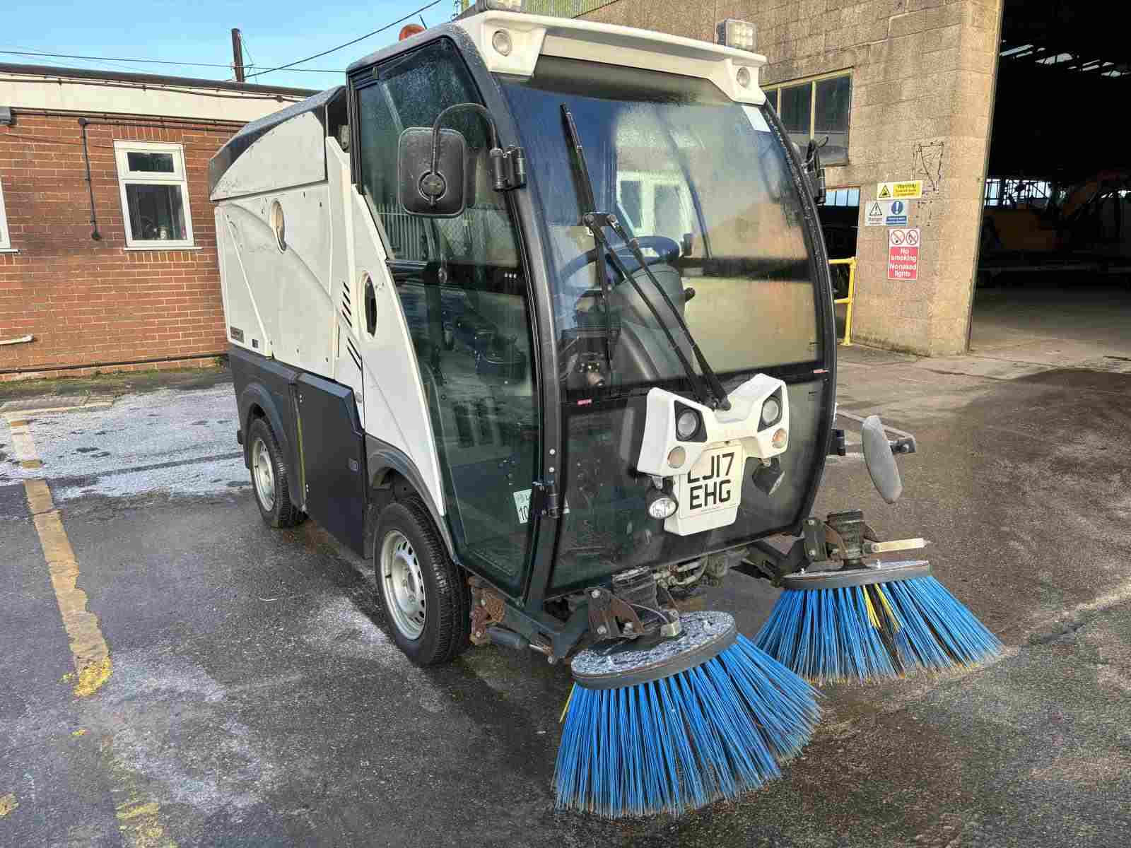 2017 Johnston CN101 Compact Sweeper 