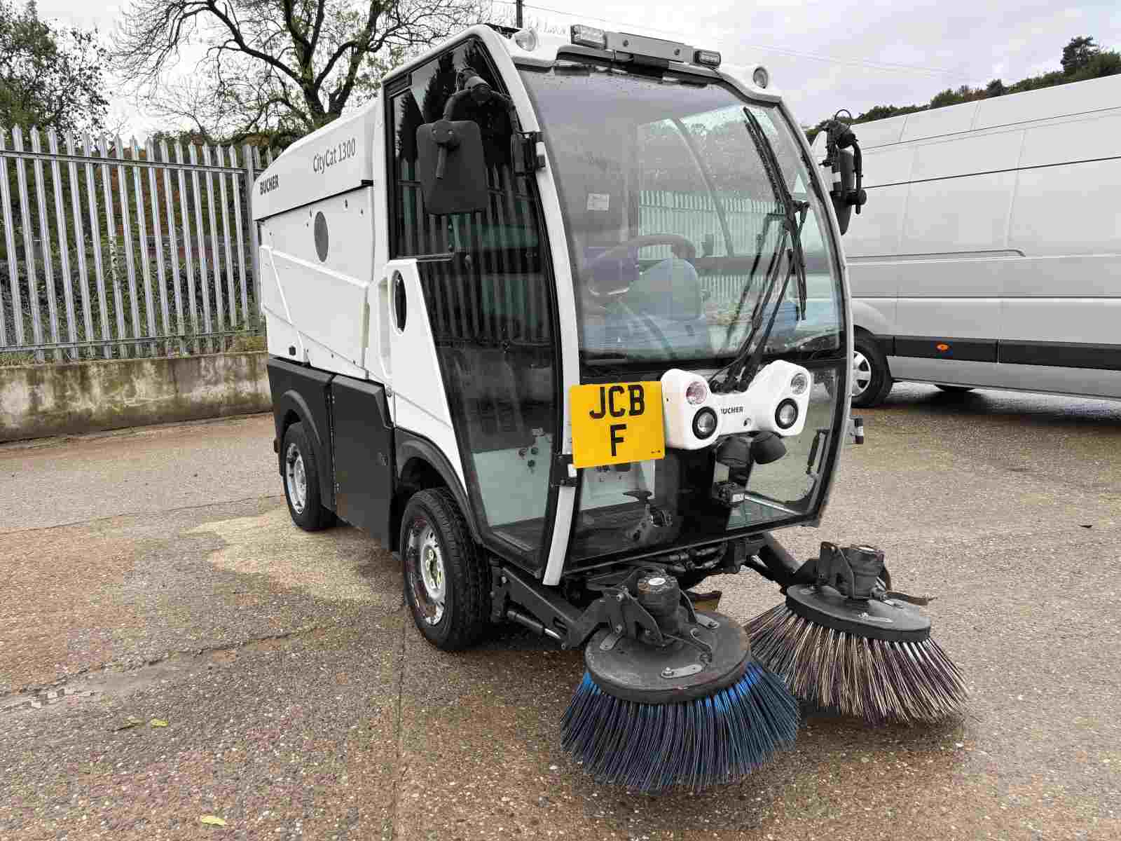 2020 JOHNSTON 3.5t CN101 Compact Sweeper
