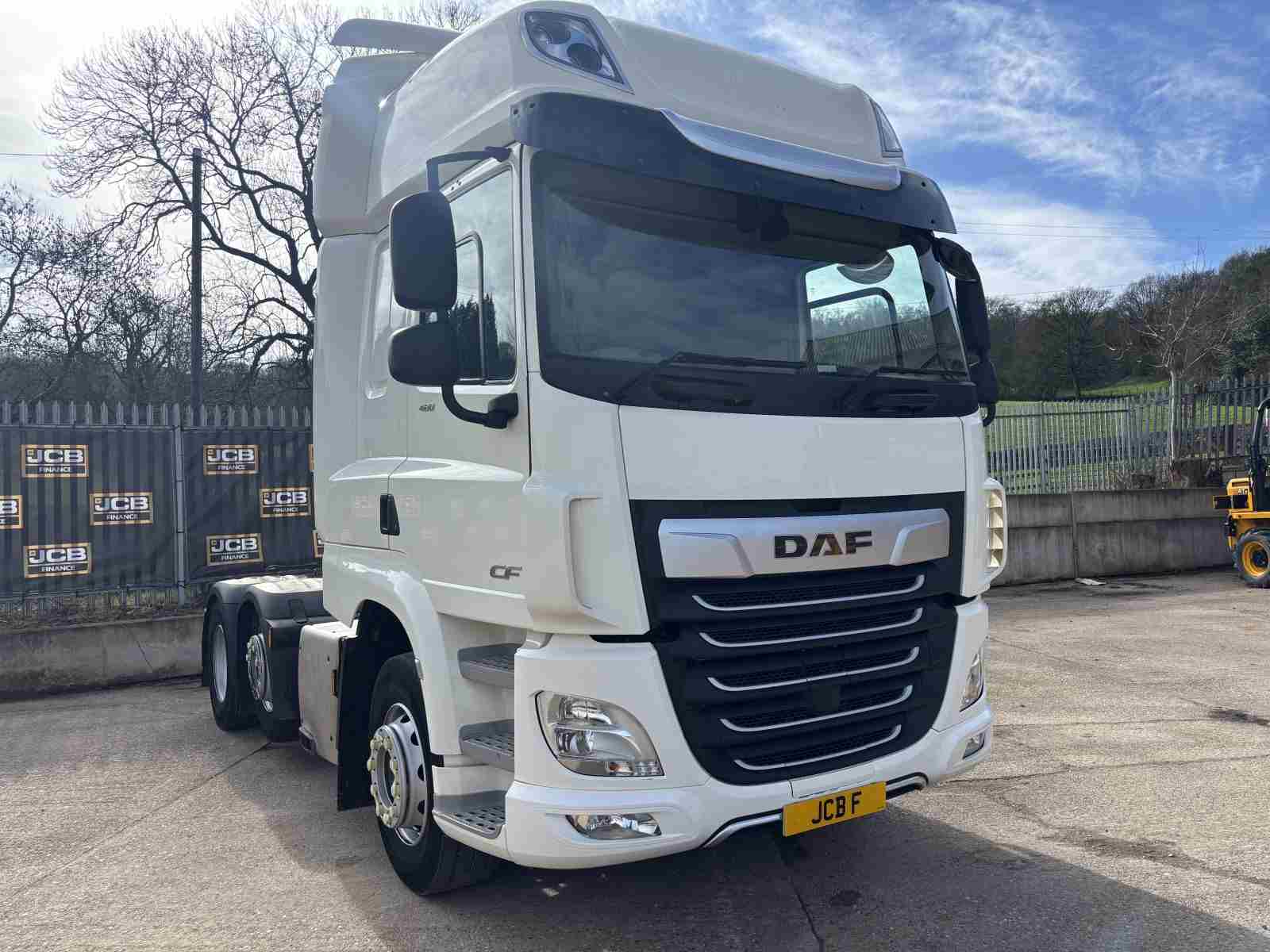 2022 DAF FTG CF480 44T Mid Lift Tractor Unit