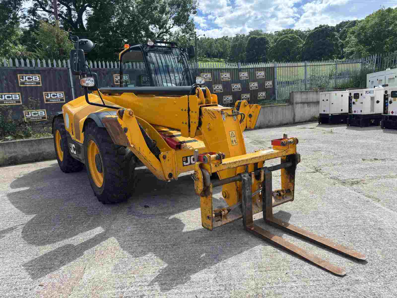 2022 JCB 540-140 Hi Viz Loadall 55kw 2022  3304 hrs