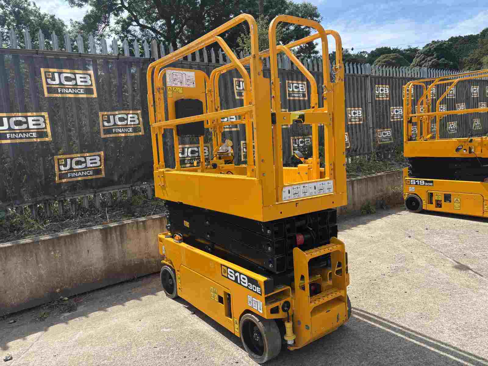 2022 JCB S1930E Scissor Lift  2022